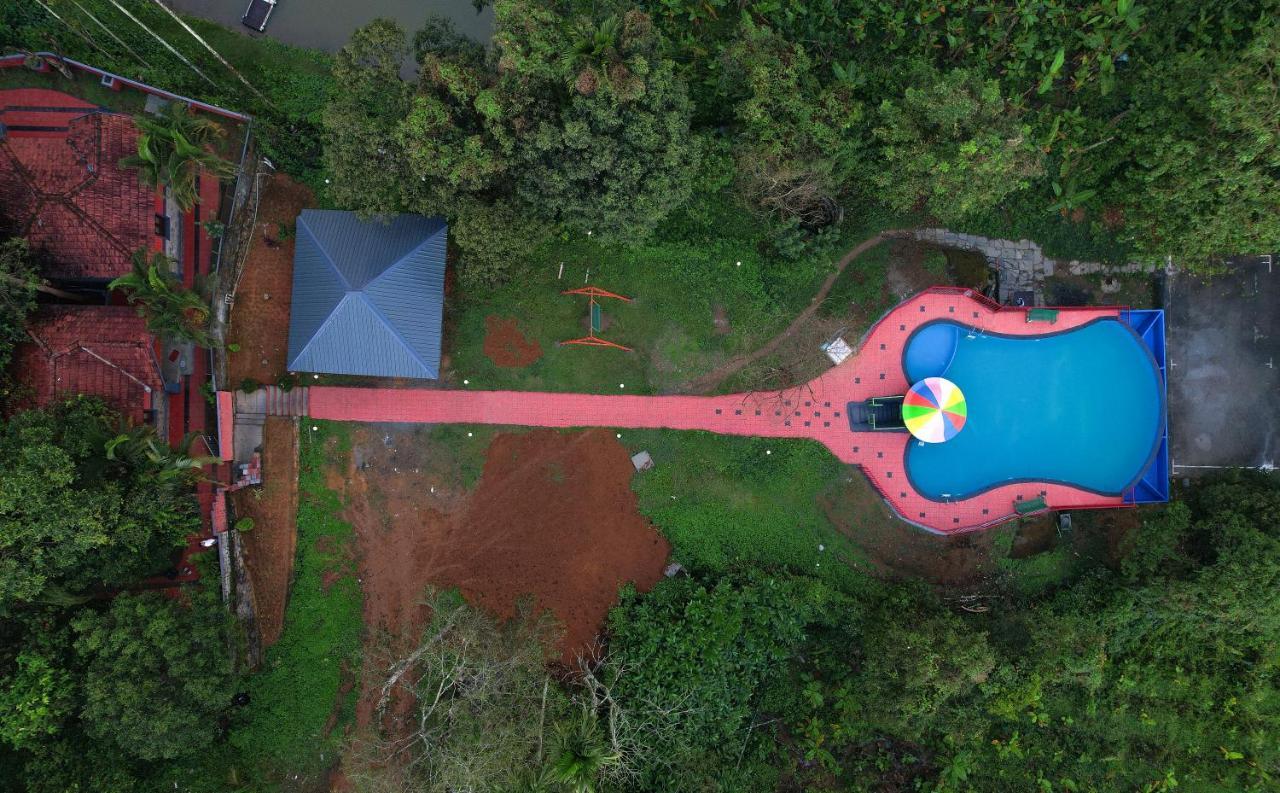 Padinjarathara Clay Resort By Bestinn Leisure - Wayanad المظهر الخارجي الصورة